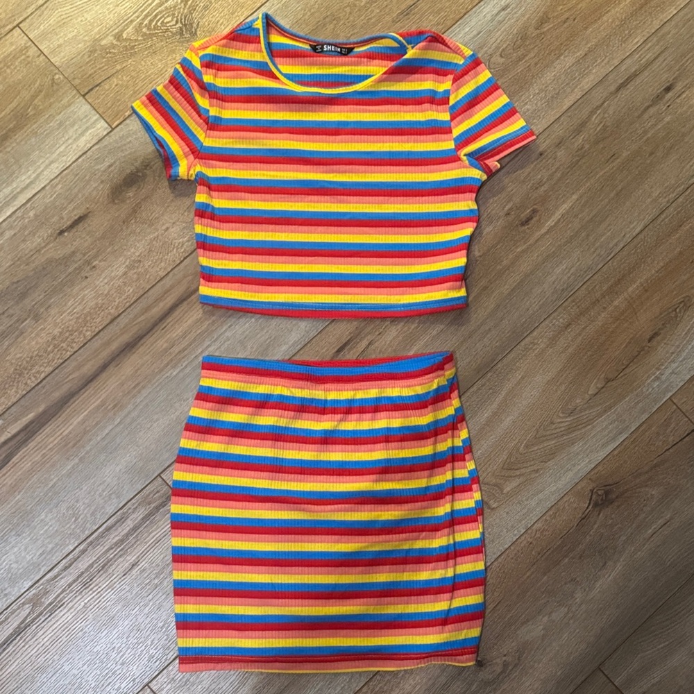 SHEIN Multicolor Striped Crop Top
